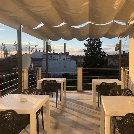 Luxury Flats In Centre