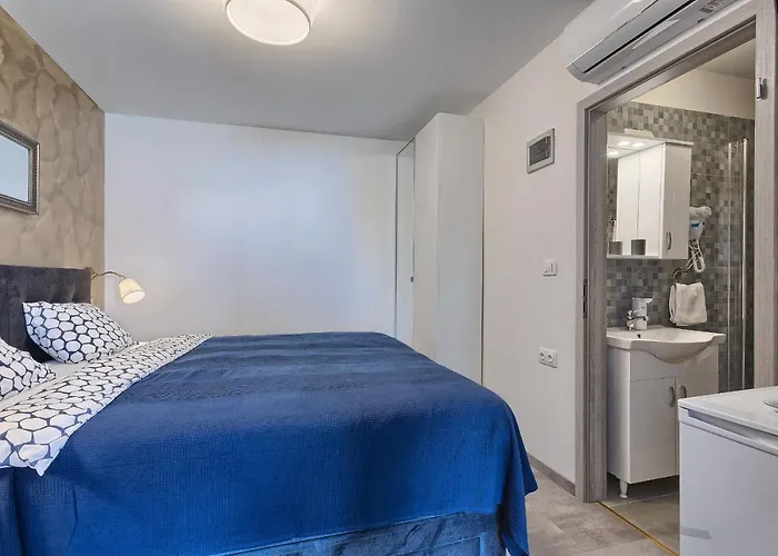 Luxury Flats In Centre 3* Пула