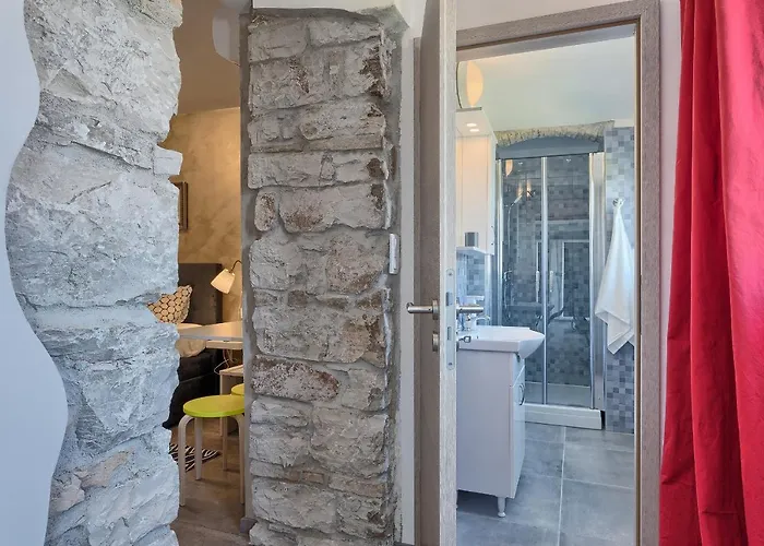 Luxury Flats In Centre 3* Пула