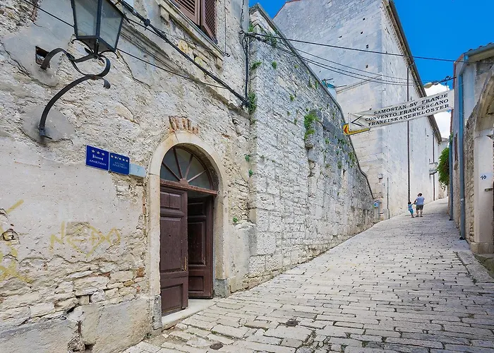 Luxury Flats In Centre 3* Pula