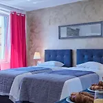 بيت ضيافة Luxury Flats In Centre بولا