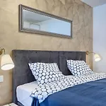 بيت ضيافة Luxury Flats In Centre بولا