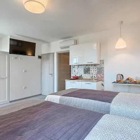 Luxury Flats In Centre Πούλα