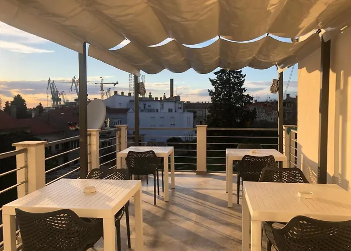 Luxury Flats In Centre