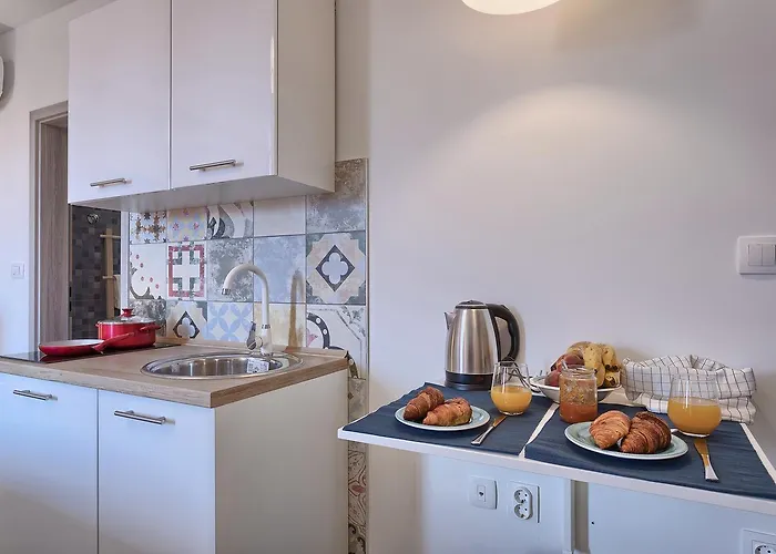 Luxury Flats In Centre 3*