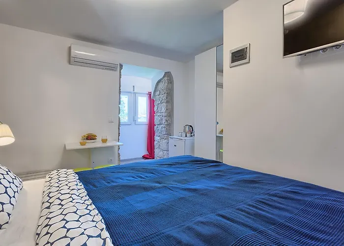 Luxury Flats In Centre בית הארחה