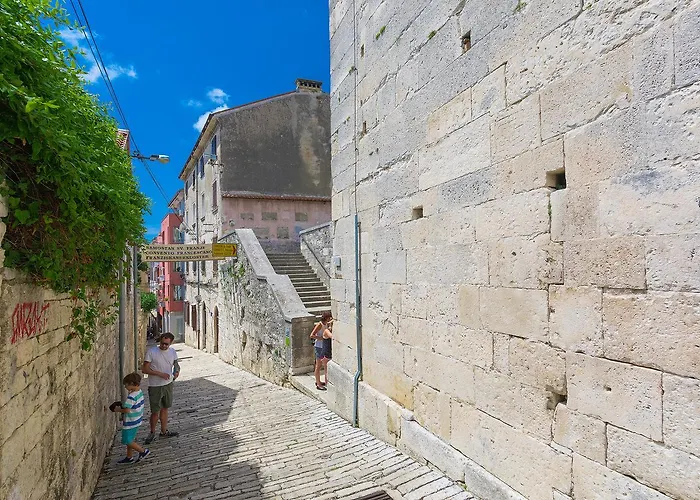 בית הארחה Luxury Flats In Centre 3*