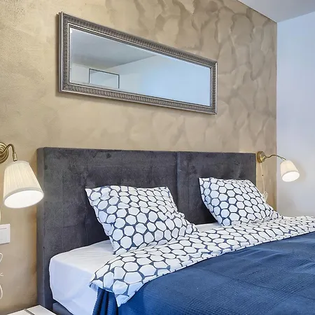 Guest house Luxury Flats In Centre Pula