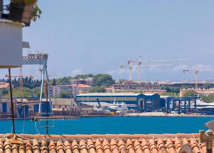 Guest house Luxury Flats In Centre